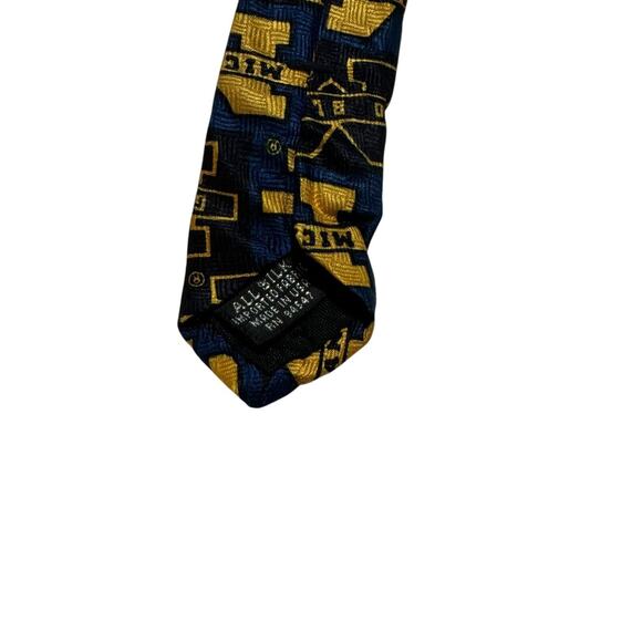 Merge Left University Of Michigan Logo Go Blue Collegiate Necktie Silk - Picture 6 of 6